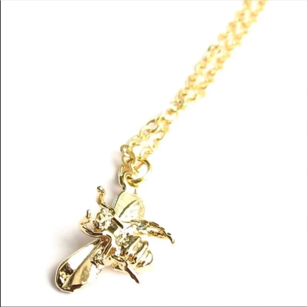 Bumble bee necklace